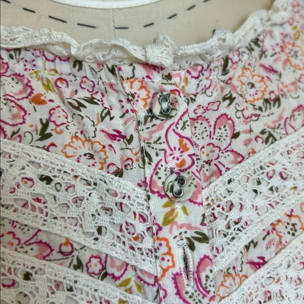 Sundance Pink Floral Nightgown Sleep Dress‎ Tiered Lace Trim Ruffle Cotton M